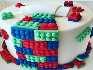 Menagerry enchufe distorsión Tarta de Lego® - Tartas de Cumpleaños